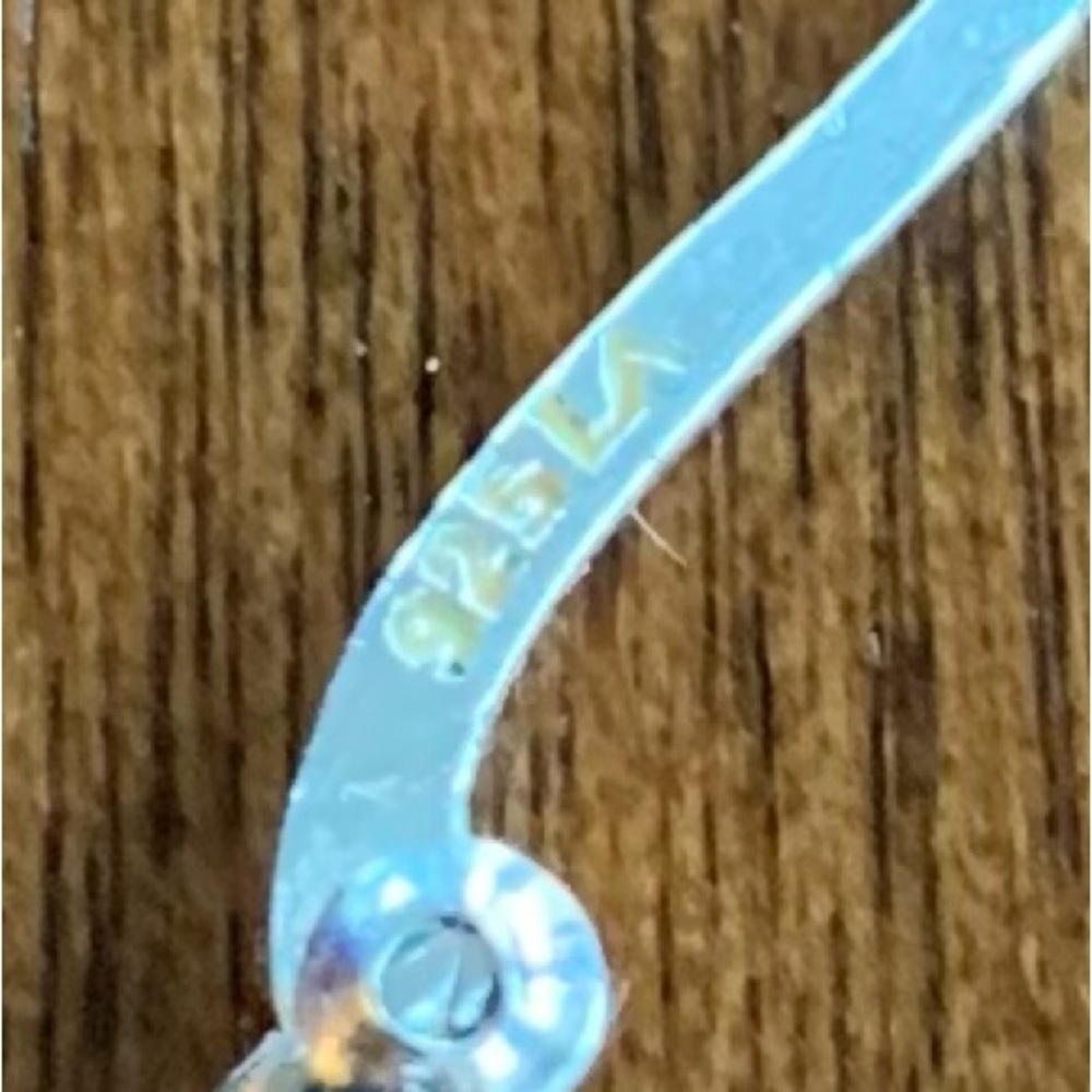 925 Sterling small hoop earring - Picture 8 of 13